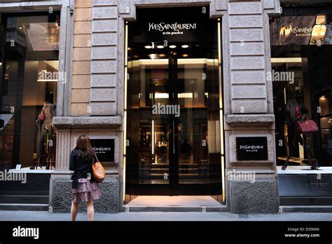 yves saint laurent milano contatti|ysl stores milan.